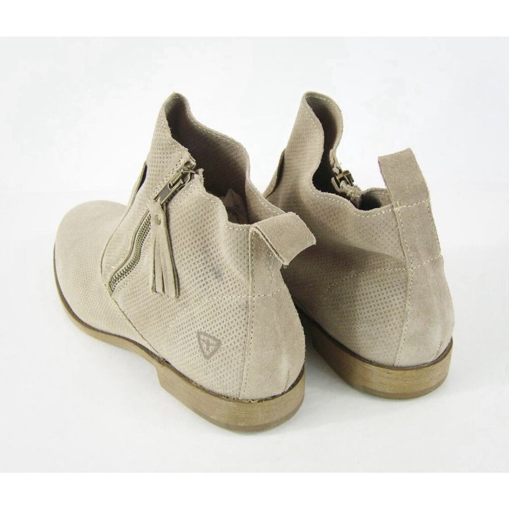 Tamaris Cigarra Perforated Ankle Bootie-Biege-Sz 40/9.5 Versatile Chic Timeless - Picture 6 of 10